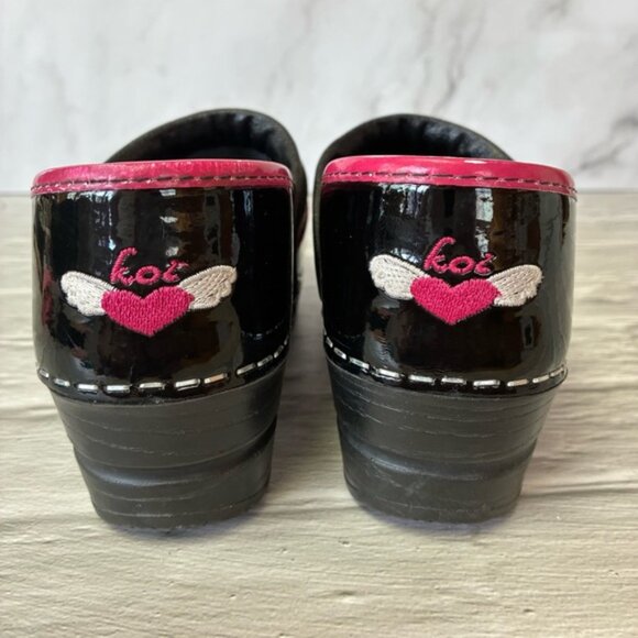 Koi By Sanita White Floral Black & Pink Closed Clogs Comfort Mules Shoes - Picture 4 of 15